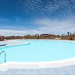 Maha Close By The North Shore: Relax, Pool Villa Lajares