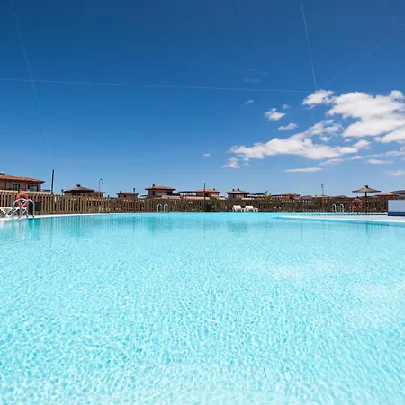 Maha Close By The North Shore: Relax, Pool וילה