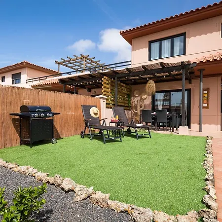 Maha Close By The North Shore: Relax, Pool וילה *
