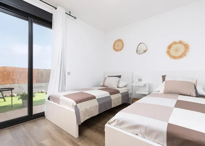 Maha Close By The North Shore: Relax, Pool Lajares