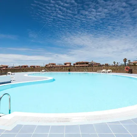 Maha Close By The North Shore: Relax, Pool Βίλα Lajares